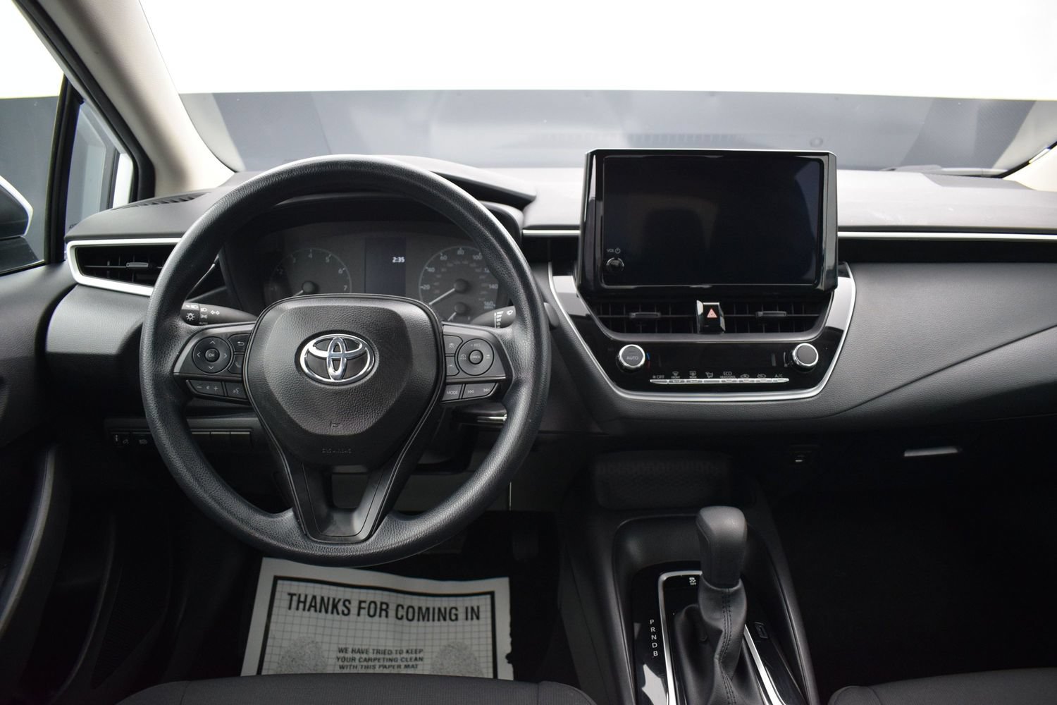 Used 2025 Toyota Corolla LE FWD image 14