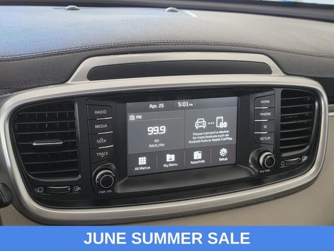 Used 2020 Kia Sorento LX AWD/4WD image 15