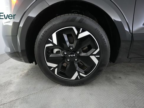 Used 2023 Kia Niro Wind FWD image 19