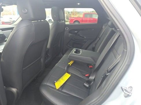 Used 2024 Land Rover Range Rover Evoque S image 9