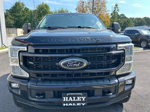 Used 2022 Ford F250 XLT w/ Black Appearance Package AWD/4WD image 15