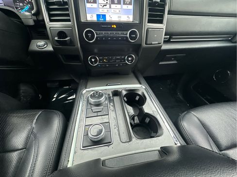 Used 2019 Ford Expedition XLT w/ Equipment Group 202A image 10