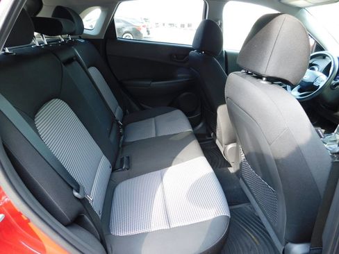 Used 2021 Hyundai Kona SEL image 5
