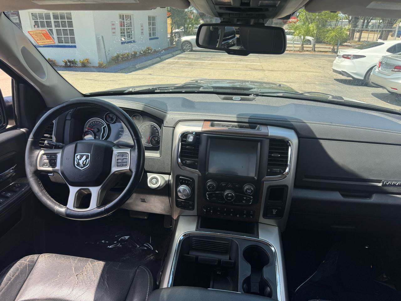 Used 2016 RAM 1500 Laramie w/ Convenience Group AWD/4WD image 8