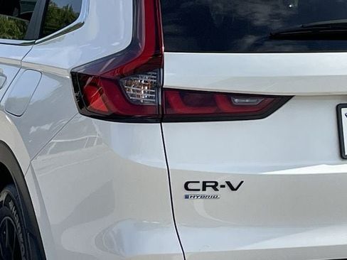 Used 2025 Honda CR-V Sport-L image 6