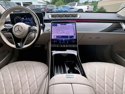 Used 2025 Mercedes-Benz S 580 4MATIC Sedan image 9