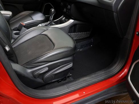 Used 2019 Jeep Compass Latitude FWD image 27