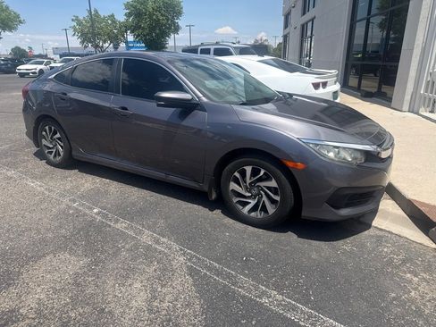 Used 2016 Honda Civic EX image 5