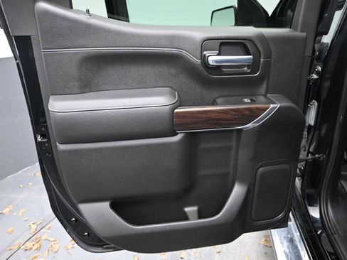 Used 2020 GMC Sierra 1500 SLT w/ SLT Premium Plus Package image 17