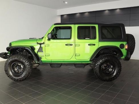 Used 2019 Jeep Wrangler Unlimited Sport S image 2