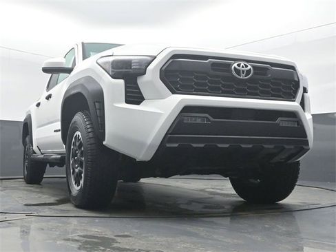 Used 2025 Toyota Tacoma TRD Sport image 53