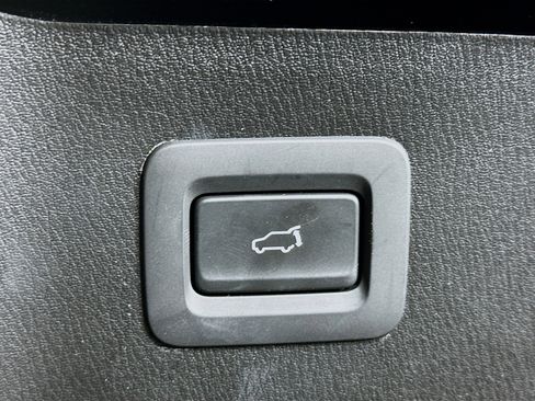 Used 2025 MAZDA CX-5 AWD 2.5 S w/ Preferred Package image 32