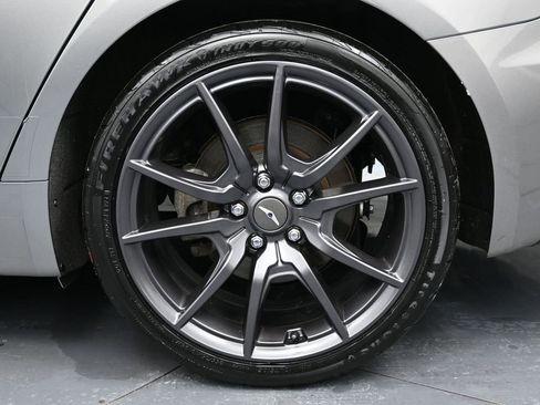 Used 2023 Genesis G70 2.0T image 12