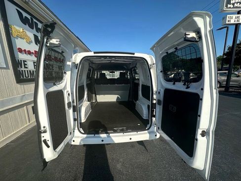 Used 2021 Nissan NV200 SV w/ Sliding Door Glass Package image 36