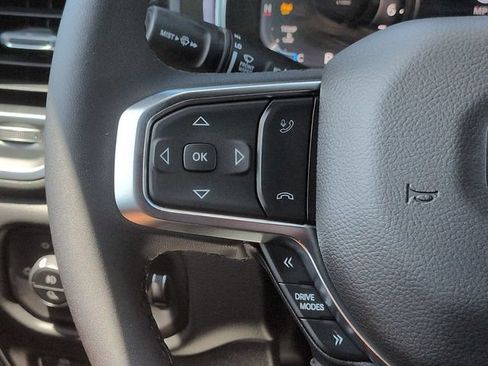 New 2026 RAM 1500 4x4 Crew Cab image 16