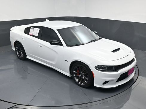 Used 2023 Dodge Charger R/T w/ Performance Handling Group image 14