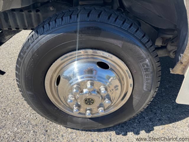 Used 2014 Ford E-350 and Econoline 350 Super Duty Wagon w/ Motorhome Prep Package RWD image 34