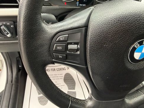 Used 2015 BMW 320i xDrive Sedan image 12