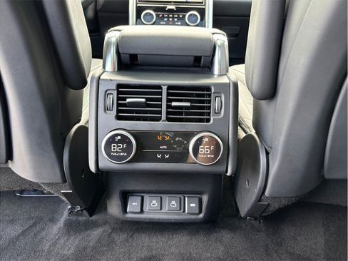 Used 2021 Land Rover Discovery HSE R-Dynamic AWD/4WD image 46