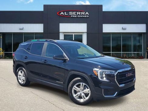 Certified 2024 GMC Terrain SLE w/ Driver Convenience Package FWD image 1