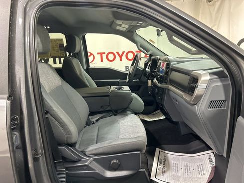 Used 2022 Ford F150 XLT w/ XTR Package image 12