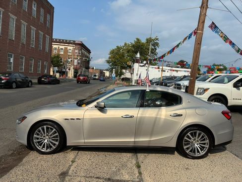 Used 2015 Maserati Ghibli S Q4 AWD/4WD image 4