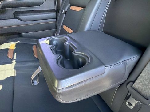 Used 2024 GMC Sierra 2500 AT4 w/ AT4 Premium Plus Package image 29