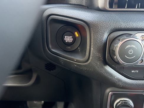 New 2026 Jeep Gladiator Sport image 28