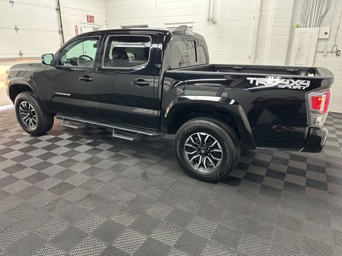 Used 2023 Toyota Tacoma TRD Sport w/ Technology Package image 6