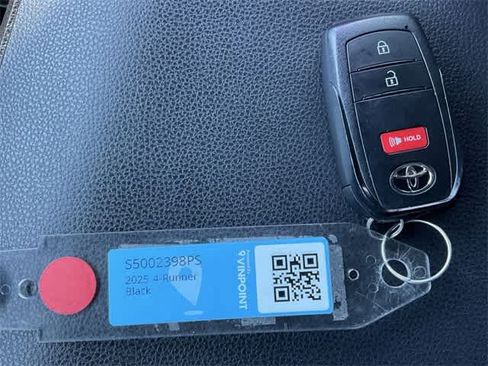 Used 2025 Toyota 4Runner TRD Off-Road image 27