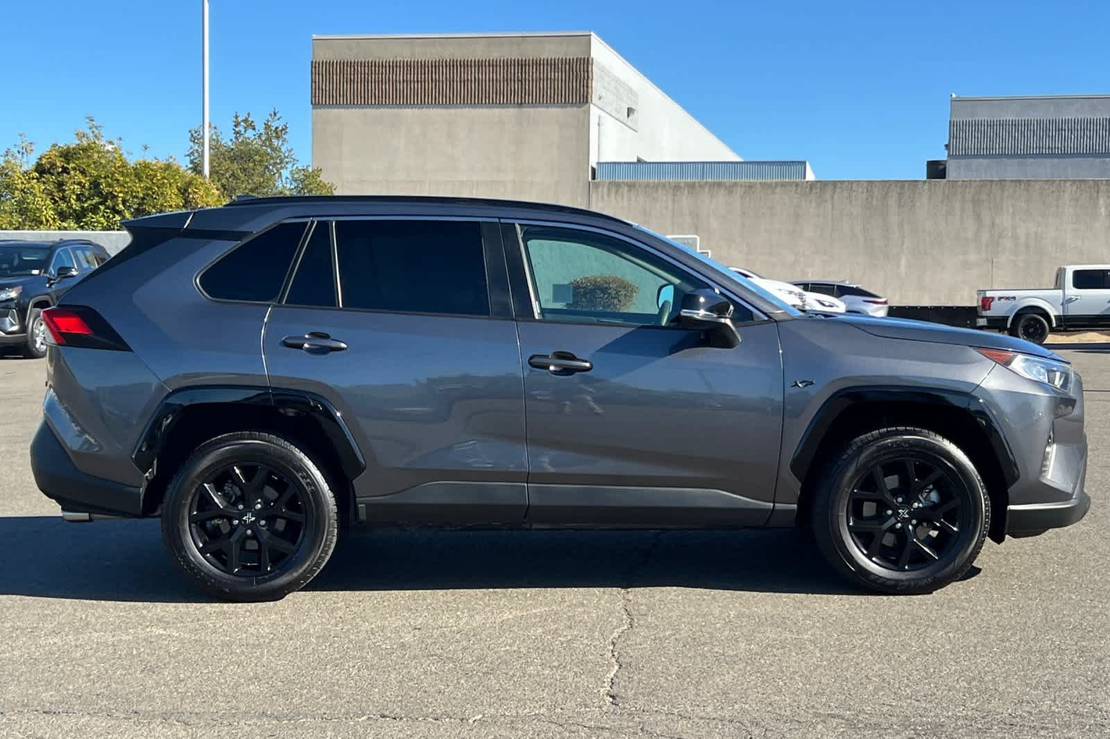 Certified 2021 Toyota RAV4 XLE FWD image 6