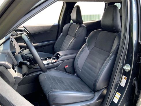 Used 2025 Mitsubishi Outlander SE FWD image 22