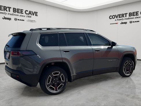 New 2026 Jeep Cherokee Limited image 10