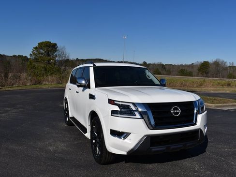 Used 2023 Nissan Armada Platinum w/ Captain's Chairs Package image 1