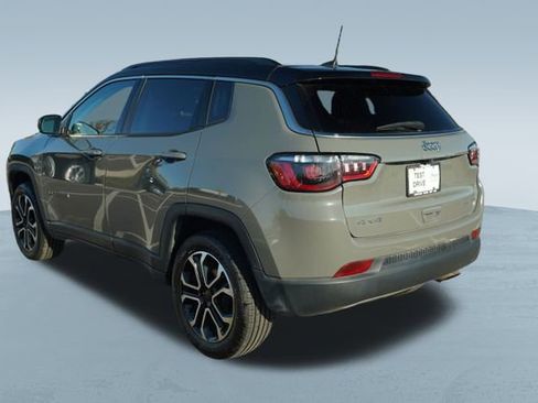 Used 2022 Jeep Compass Limited image 6