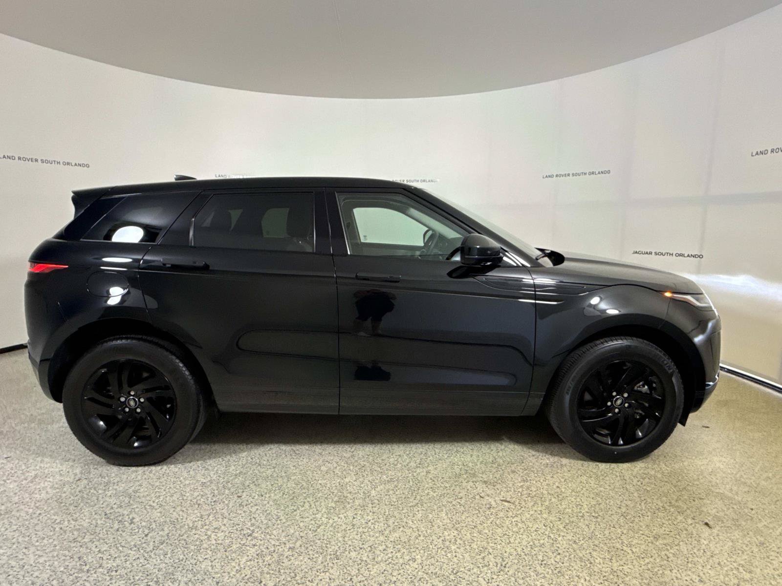 Used 2023 Land Rover Range Rover Evoque S AWD/4WD image 6