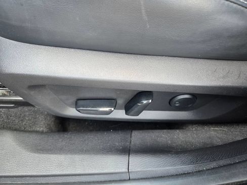 Used 2022 Mitsubishi Outlander SE AWD/4WD image 5