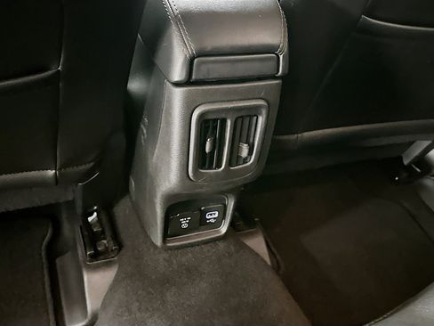Used 2019 Jeep Compass Limited image 27
