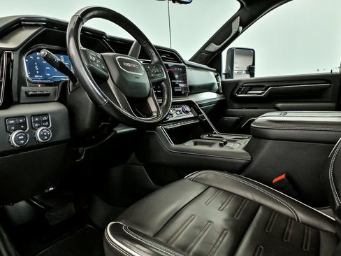 Used 2024 GMC Sierra 2500 AT4X AWD/4WD image 12
