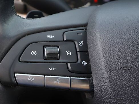 Used 2020 Cadillac XT4 Premium Luxury w/ Enhanced Visibility Package image 17