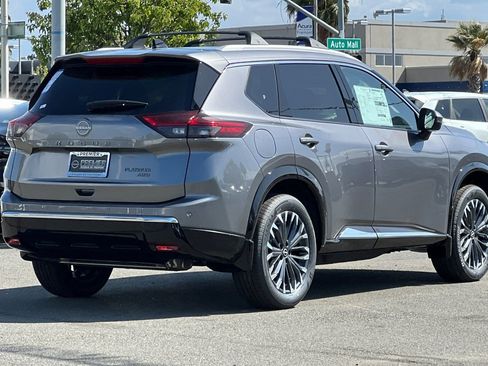 New 2026 Nissan Rogue Platinum w/ Platinum Premium Package AWD/4WD image 4