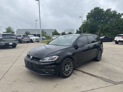 Used 2019 Volkswagen Golf SE
