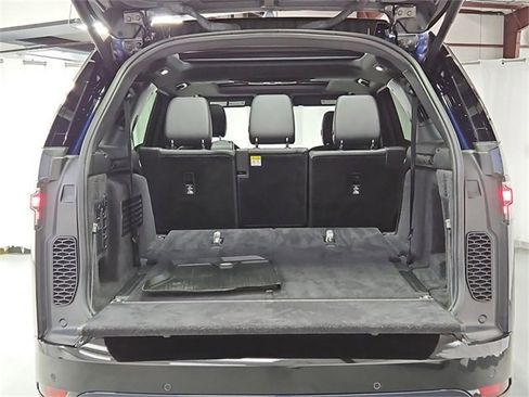 Used 2023 Land Rover Discovery S R-Dynamic image 55