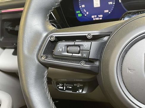 Certified 2026 Porsche Macan 4 Electric AWD/4WD image 38