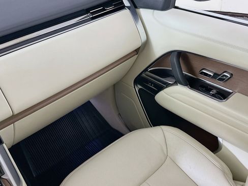 Used 2023 Land Rover Range Rover SE AWD/4WD image 22