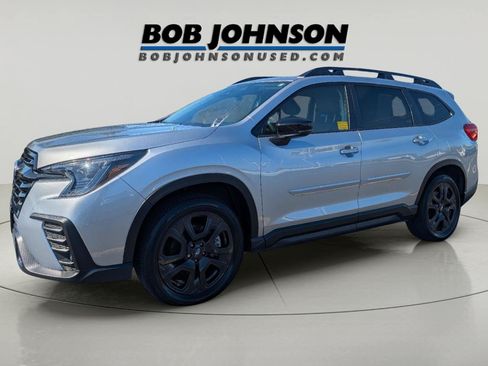 Used 2025 Subaru Ascent Onyx Edition AWD/4WD image 5