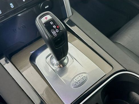 Used 2020 Land Rover Discovery Sport SE R-Dynamic image 18