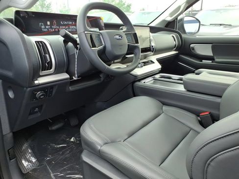 New 2026 Ford Expedition Max Active AWD/4WD image 13
