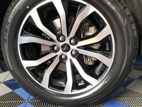 Certified 2022 Ford Explorer ST-Line w/ Class IV Trailer Tow Package image 8