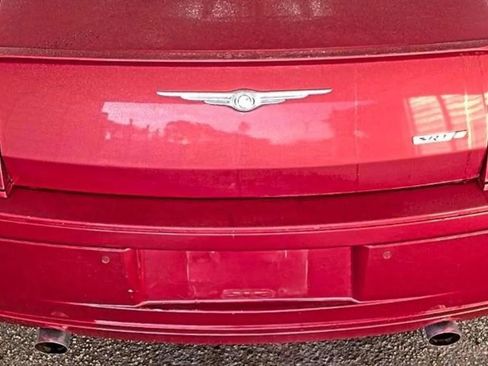 Used 2007 Chrysler 300 SRT8 image 6